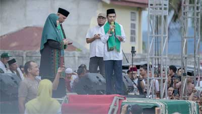 Ustaz Abdul Somad Isi Tablig Akbar Milad ke-54 Pondok Pesantren MTI Paninggahan