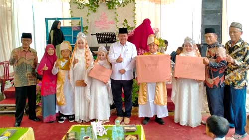 Yendri Bodra Datuak Parmato Alam Hadiri Khatam TPQ/TPSQ Baiturrahmah Sicincin