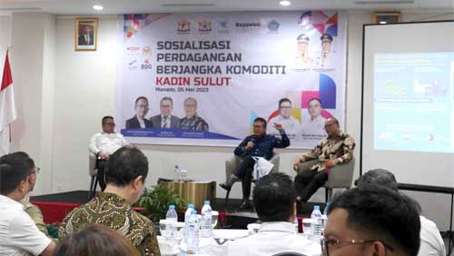diskusi panel Literasi PBK yang digelar di Manado