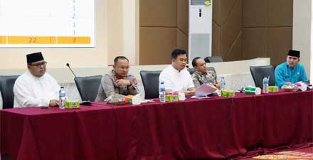 Bupati Dharmasraya Minta Peringatan Hari Lansia Tingkat Nasional Dipersiapkan secara Serius 1 Bupati Dharmasraya, Sutan Riska Tuanku Kerajaan pimpin rapat persiapan acara akbar Hari Lansia Tingkat Nasional