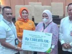 Senator Sylviana Murni Saksikan Ahli Waris Terima Santunan Rp 7,5 Miliar Dari Bpjs Ketenagakerjaan