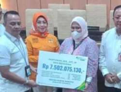 Senator Sylviana Murni Saksikan Ahli Waris Terima Santunan Rp 7,5 Miliar dari BPJS Ketenagakerjaan