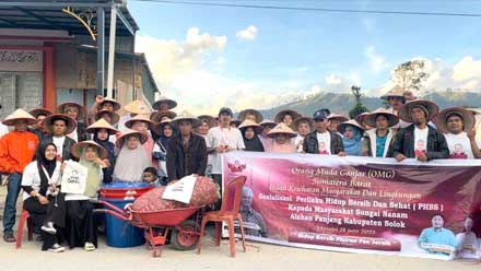 Anak Muda Ganjar Peduli Kesehatan dan Sosialisasikan Hidup Bersih di Solok