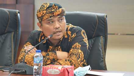 Anggota Komisi IX DPR RI, Nurhadi