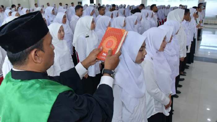 Dua PPPK Fungsional Kesehatan Dapat Beasiswa dari Bupati Agam 1 IMG 20230628 204026 resize 69
