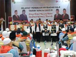 Jemaah Calon Haji Pasbar Berangkat ke Tanah Suci