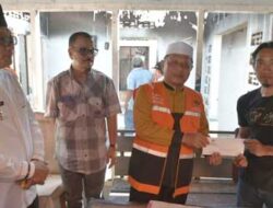 Korban Kebakaran Di Lubuk Begalung Dapat Bantuan Dari Baznas Kota Padang