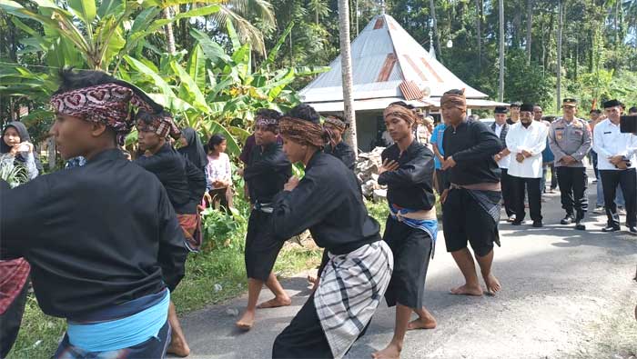 Anggota DPD RI dari Sumatera Barat, H. Leonardy Harmainy Dt. Bandaro Basa penuhi undangan dari panitia alek nagari di Sialang Nagari Tandikek Utara