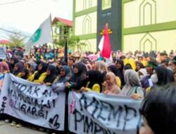Ribuan Mahasiswa Uin Smdd Bukittinggi Demo Rektorat Kampus