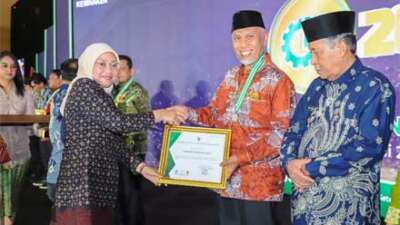 Gubernur Sumbar Raih Penghargaan Pembina K3 Terbaik 2023