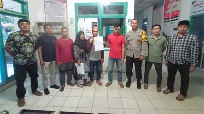 Bhabinkamtibmas Nagari Sitiung Mediasi Penyelesaian Masalah Warga