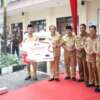 Mendagri Serahkan Ratusan Hewan Kurban kepada Panitia