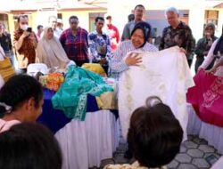 Menteri Sosial Beri Motivasi Pengrajin Batik di Biak Numfor