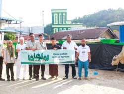 PT Padang Raya Cakrawala Serahkan Hewan Kurban ke Masyarakat Sekitar