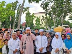 Jemaah Calon Haji Pasaman Barat Berangkat ke Asrama Haji Padang