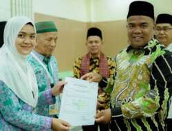 Pemkab Lepas Jemaah Calon Haji Kabupaten Solok di Koto Baru