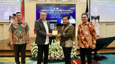 Orientasi Pelayanan akan Pacu Negara Menjadi Lebih Makmur 1 Penguatan Kerja Budaya BerAKHLAK