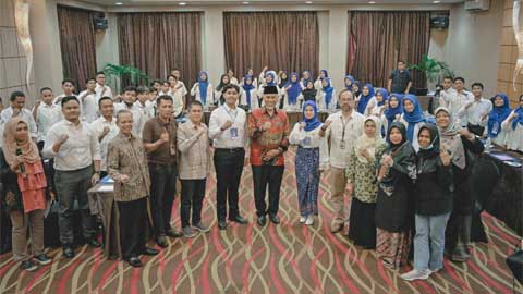 Gubernur Sumbar, Mahyeldi membuka acara Peningkatan Kreativitas Pemuda Angkatan V Sub Sektor Fashion