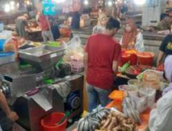 Iduladha di Padang Panjang, Penjual Santan dan Bumbu Banjir Rezeki