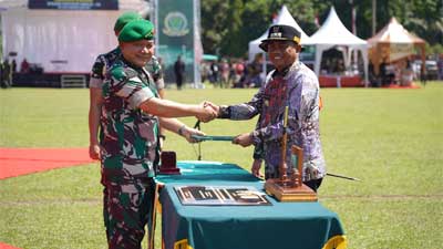Kasad: TMMD, Sinergi Positif TNI-Rakyat Atasi Permasalahan Bangsa 1 Kasad Jenderal TNI Dr. Dudung Abdurachman saat Penutupan TMMD ke-116 wilayah Kodim 0204/Deli Serdang