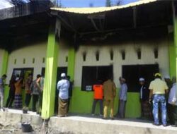 Pascakebakaran Pesantren Safinatun Najah Pasbar, Berbagai Pihak Salurkan Bantuan