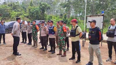 Polsek Sanga Desa Edukasi Pelaku Illegal Drilling dan Refinery