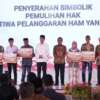 Presiden RI, Joko Widodo pada kegiatan peluncuran Program Pelaksanaan Rekomendasi Penyelesaian Non Yudisial Pelanggaran HAM berat di Indonesia