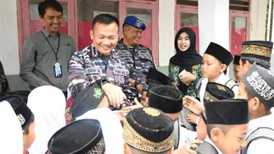 TNI AL Lanal Banten Gelar Syukuran Pembangunan Madrasah Ibtidaiyah Al Fatwa