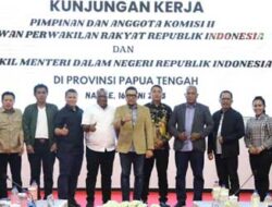 Kunjungi Papua Tengah, Wamendagri Dorong Pemda Petakan Program Prioritas
