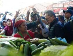 Menteri Perdagangan Zulkifli Hasan Kunjungi Pasar Ayu Semarang
