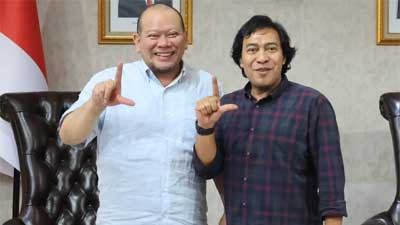 Komedian Alfiansyah Bustami atau yang kita kenal dengan nama panggung Komeng, menemui Ketua DPD RI, AA LaNyalla Mahmud Mattalitti