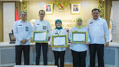 Setjen DPD RI Gelar Entry Meeting Pengawasan Arsip sekaligus Beri Penghargaan