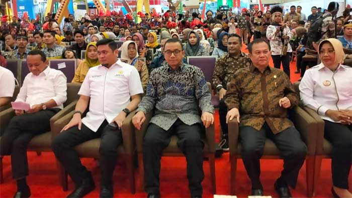 APKASI Otonomi Expo, Pemkab Muba Sabet Juara Kedua Fashion Show Wastra Nusantara 1 APKASI Otonomi Expo 2023