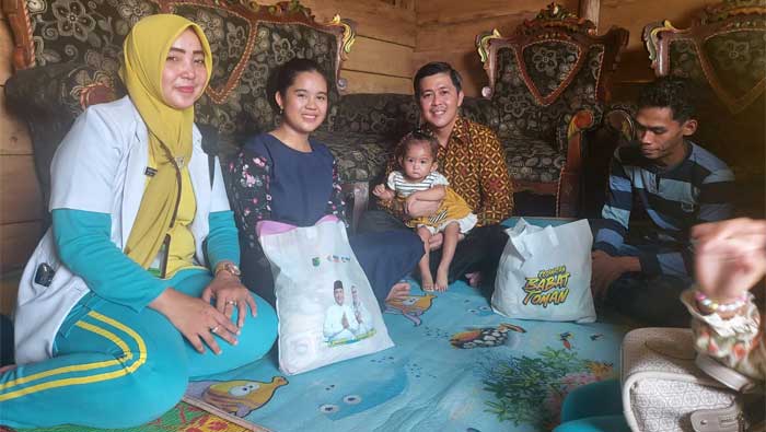 Pj Bupati Muba Bantu Biaya Operasi Bocah 3 Tahun Penderita Atresia Ani