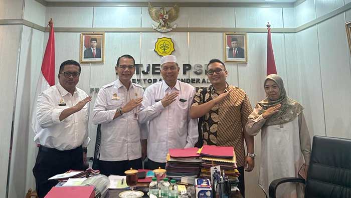 Bupati Pasbar Konsultasikan Prasarana dan Sarana Pertanian ke Kementerian Pertanian