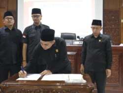 Dprd Bukittinggi Setujui Perda Pelaksanaan Apbd 2022, Wako Hantarkan Kua-Ppas Apbd 2024