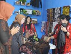 Dekranasda Kabupaten Katingan Studi Tiru ke Padang Panjang
