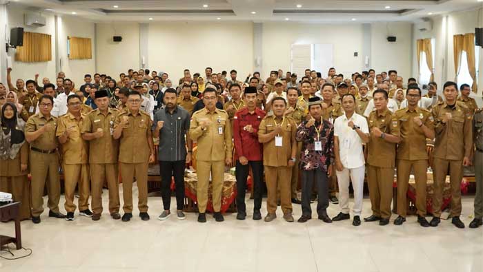 Pemkab Solsel Adakan Focus Group Discussion dengan Para Wali Nagari 1 Pemkab Solsel Adakan Focus Group Discussion dengan Para Wali Nagari