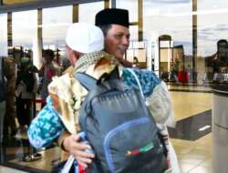 Gubernur Sambut Kepulangan Jemaah Haji Kloter 1 Kepri