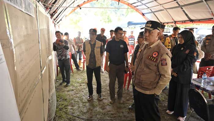 Gubernur Sumbar bersama Sestama BNPB Tinjau Lokasi Longsor Tanjung Sani