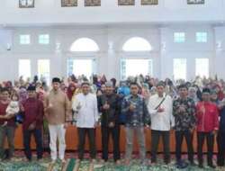 Pemko Bukittinggi Selenggarakan Kajian Ilmu Parenting Keluarga bersama Ustaz Salim A Fillah