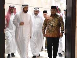 Bertemu Menteri Haji Arab Saudi, Menag Sampaikan Problem Layanan Armina 1444 H
