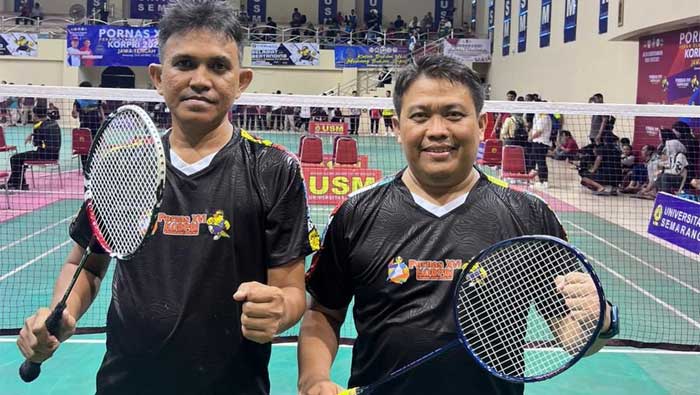 Pebulutangkis Ganda Putra Sumbar Berhasil Kalahkan Kemenpora di Final Pornas Korpri