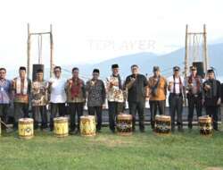 Buka Festival Tepi Ayer Batu Taba, Ini Pesan Gubernur Mahyeldi