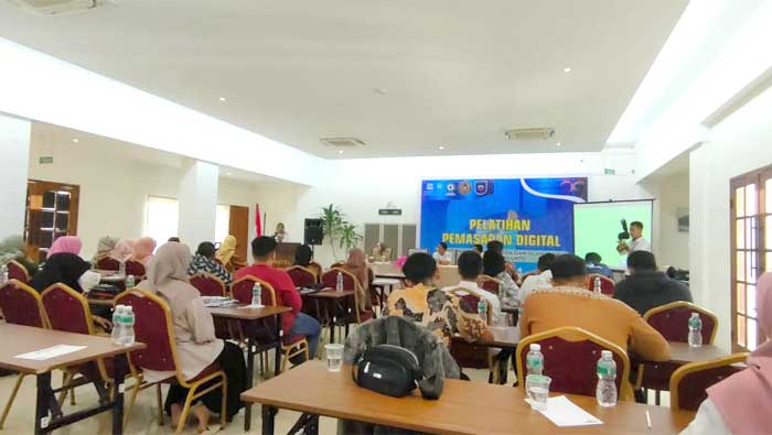 Pengelola Pariwisata Sawahlunto Dapat Pelatihan Digital Marketing 1 Pengelola Pariwisata Sawahlunto Dapat Pelatihan Pemasaran Digital