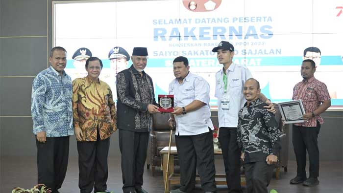 Mahyeldi Jamu Peserta Rakernas PPDI