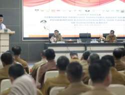Rapat Kerja Pemprov Sumbar, Gubernur Mahyeldi Minta Fungsi Camat Diperkuat