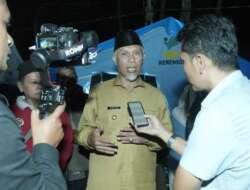 Gubernur Sumbar Serahkan Bantuan Untuk Korban Kebakaran Silungkang Tigo, Sawahlunto