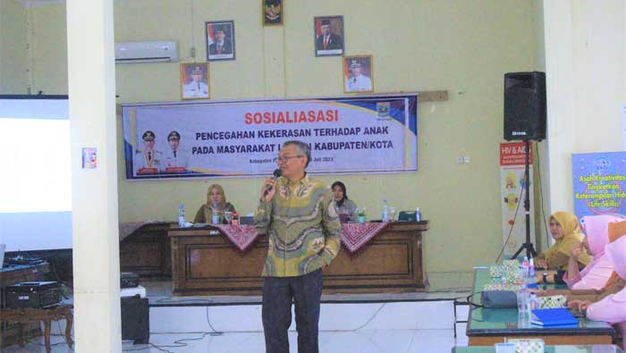 Kolaborasi dengan Provinsi, DPPKBP3A Pasbar Sosialisasikan Pencegahan Kekerasan Terhadap Anak 1 Sosialisasi Pencegahan Kekerasan Terhadap Anak