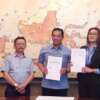 Head of Partnership Putera Sampoerna Foundation, Kelasworo Andri bersama Sekretaris Daerah Kota (Sekdako) Padang Panjang, Sonny Budaya Putra